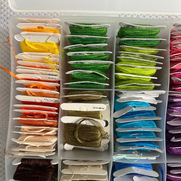 Embroidery Floss Cross Stitch Thread Lot of 138 on Cards Yellow Purple w. Case - Picture 4 of 7